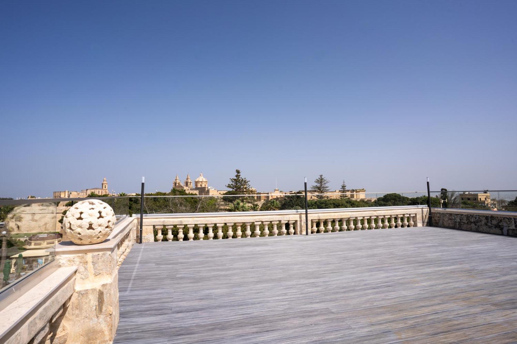 Howard House Hotel Mdina Exterior photo